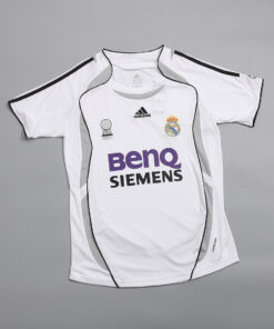Real Madrid Home Jersey Retro 2006/07 - Image 9
